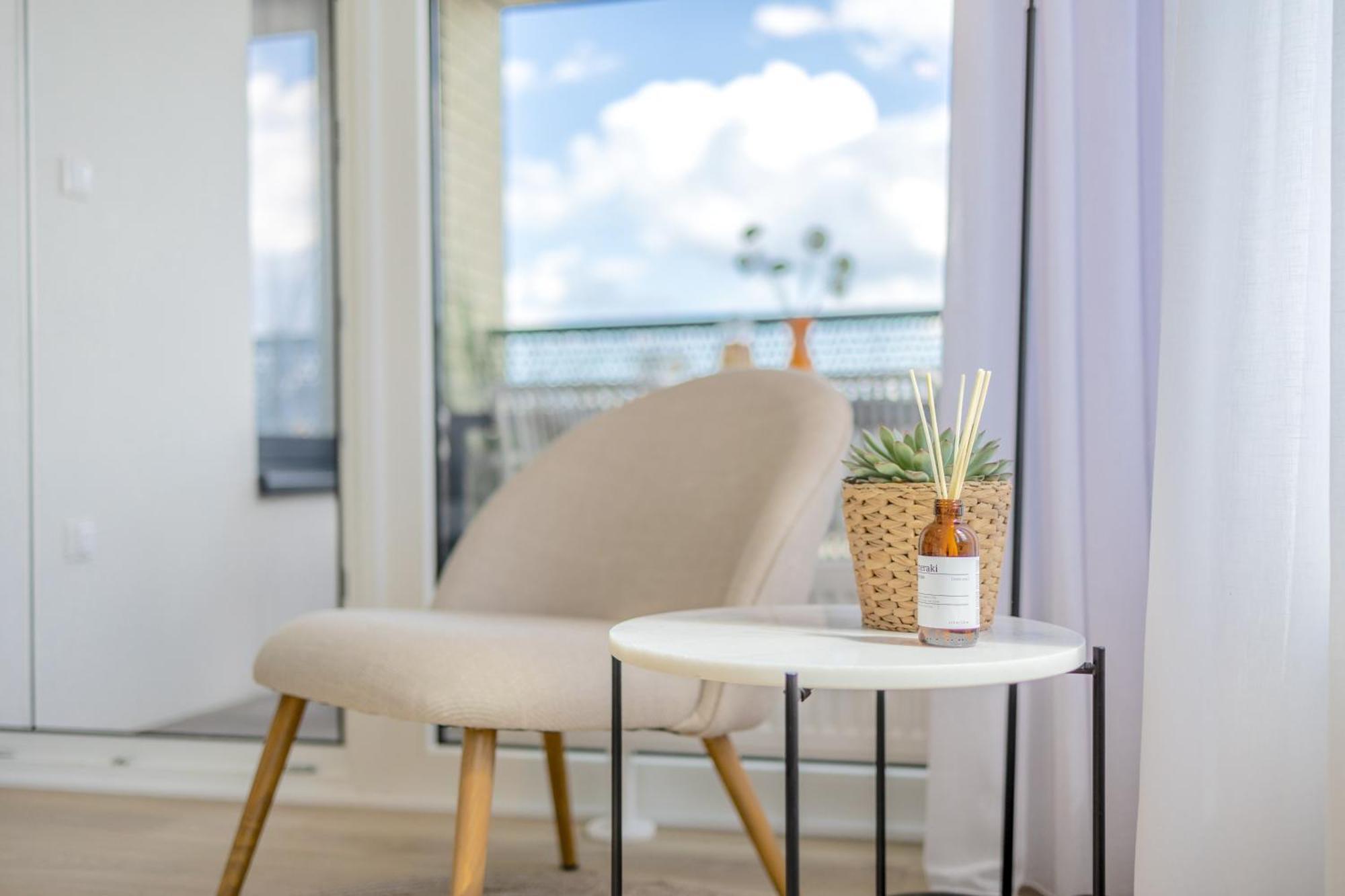 Апартаменты Bright 2Br - 7Th Floor, Balcony, Free Parking By Gravity Прага Экстерьер фото